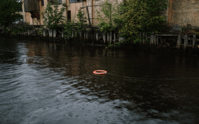 Overstromingen : vlaamse Regering en verzekeraars betalen waterschade terug