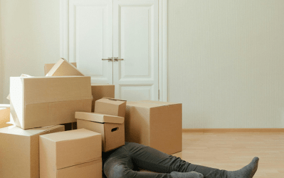 Handling fee op internationale e-commerce pakketten : belgische e-commerce sector matig positief gestemd